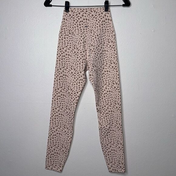 TAVI High Waisted 7/8 Tight in Dune Lynx Size XS - Picture 5 of 9